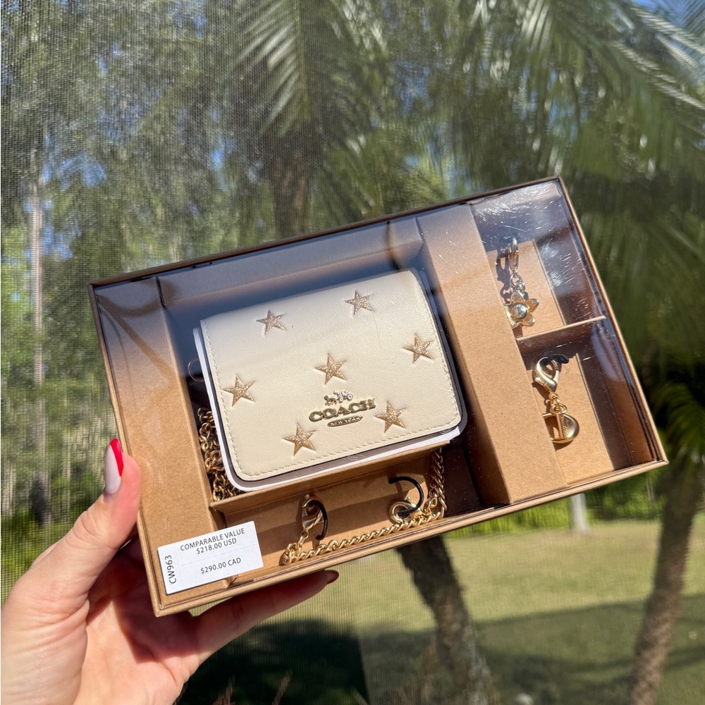 Boxed Mini White Wallet On A Chain With Gold Star Print - Picture 1 of 4